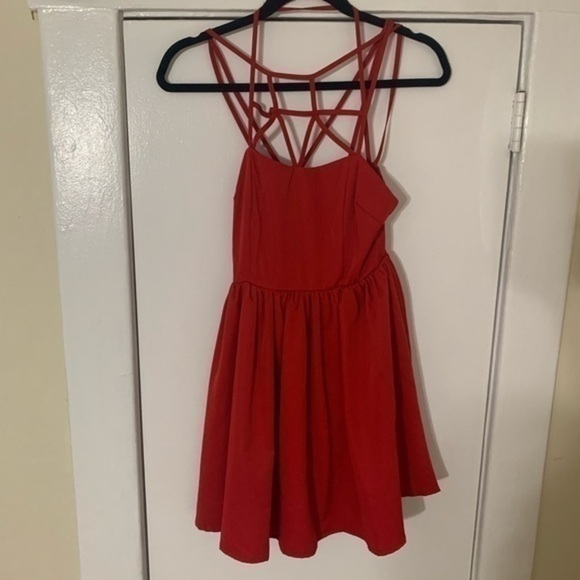 Lulu’s Red Can’t Cage Me Strap Mini Dress Size Small - Picture 8 of 13